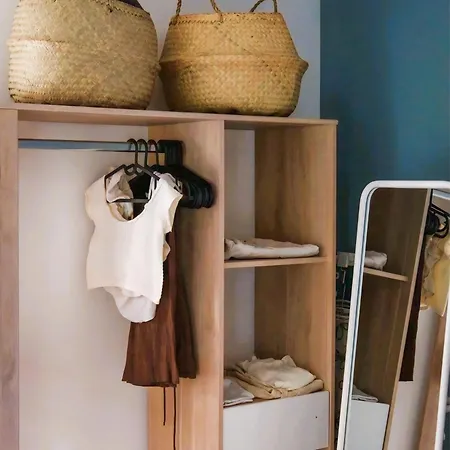 Free Parking! Only 2min Walk To Center! Appartement