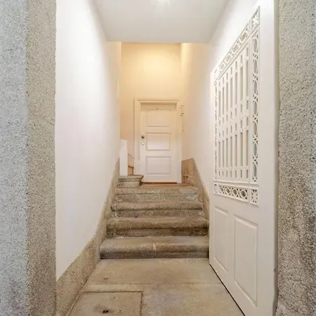 Free Parking! Only 2min Walk To Center! Appartement